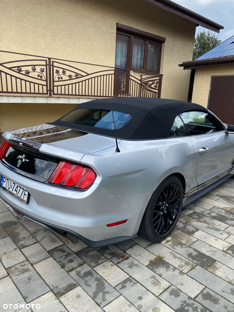 Ford Mustang 3.7 V6 - 8