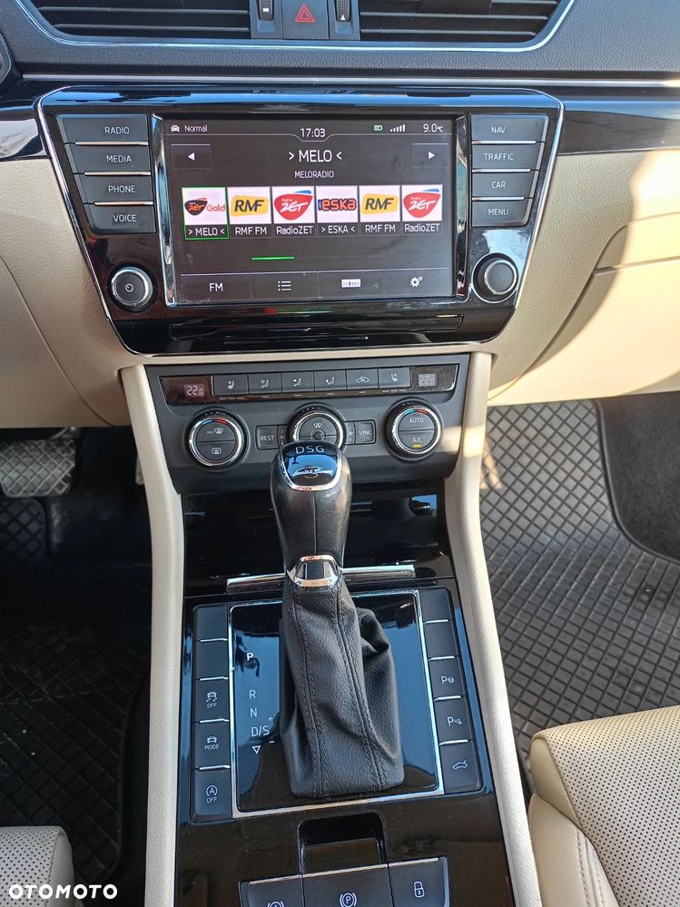 Skoda Superb 2.0 TDI L&K DSG - 12