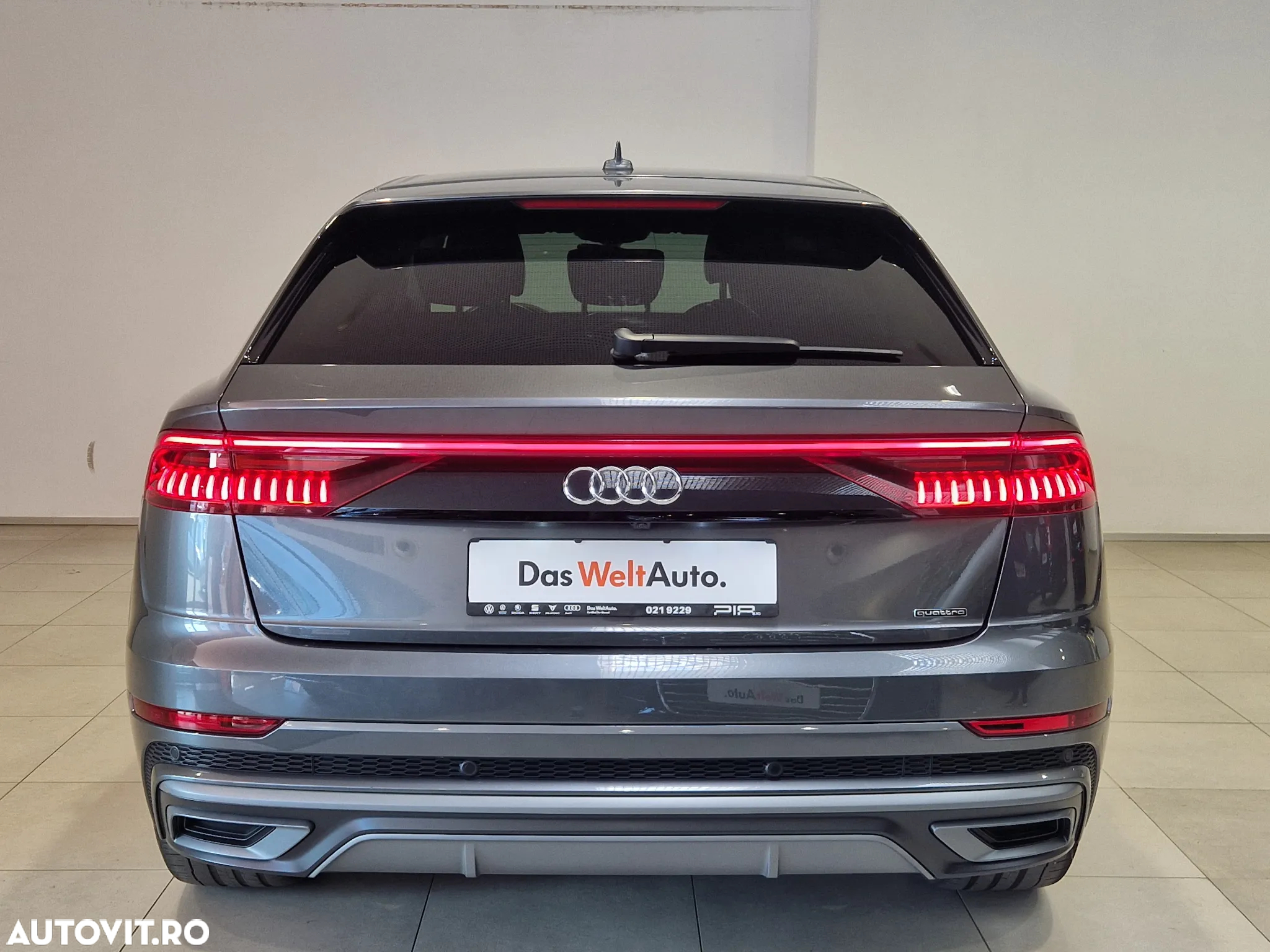 Audi Q8 - 8
