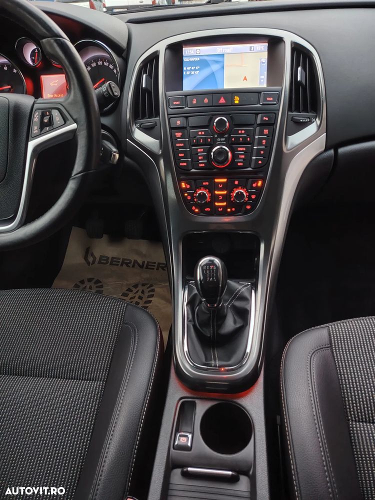 Opel Astra - 16