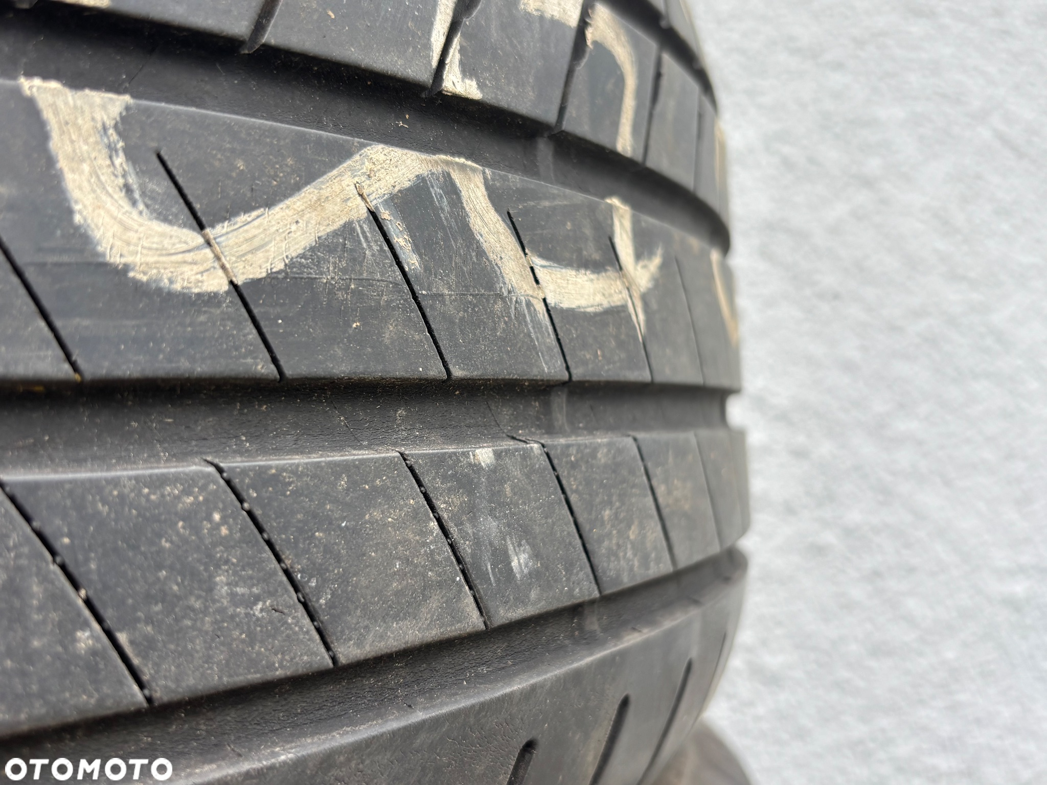 4x Opony letnie Bridgestone Alenza 001 | 245/50 R19 | Lato | 5 mm - 2