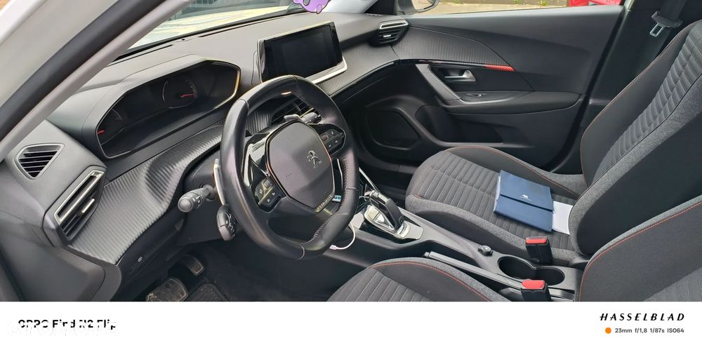Peugeot 2008 1.2 PureTech Active S&S EAT8 - 4