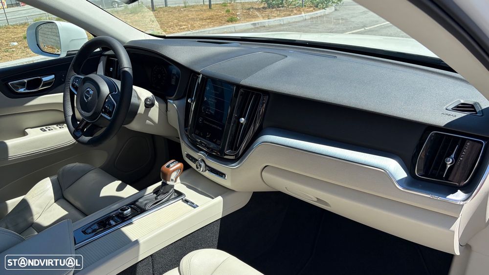 Volvo XC 60 D4 AWD Geartronic Momentum - 40
