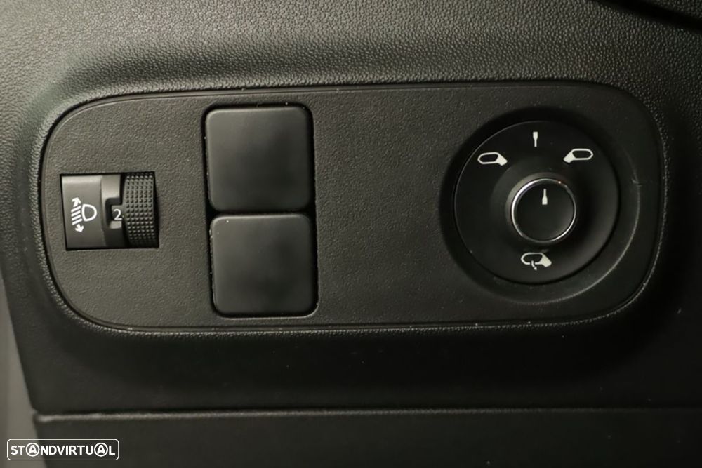 Citroën C3 1.2 PureTech C-Series - 18