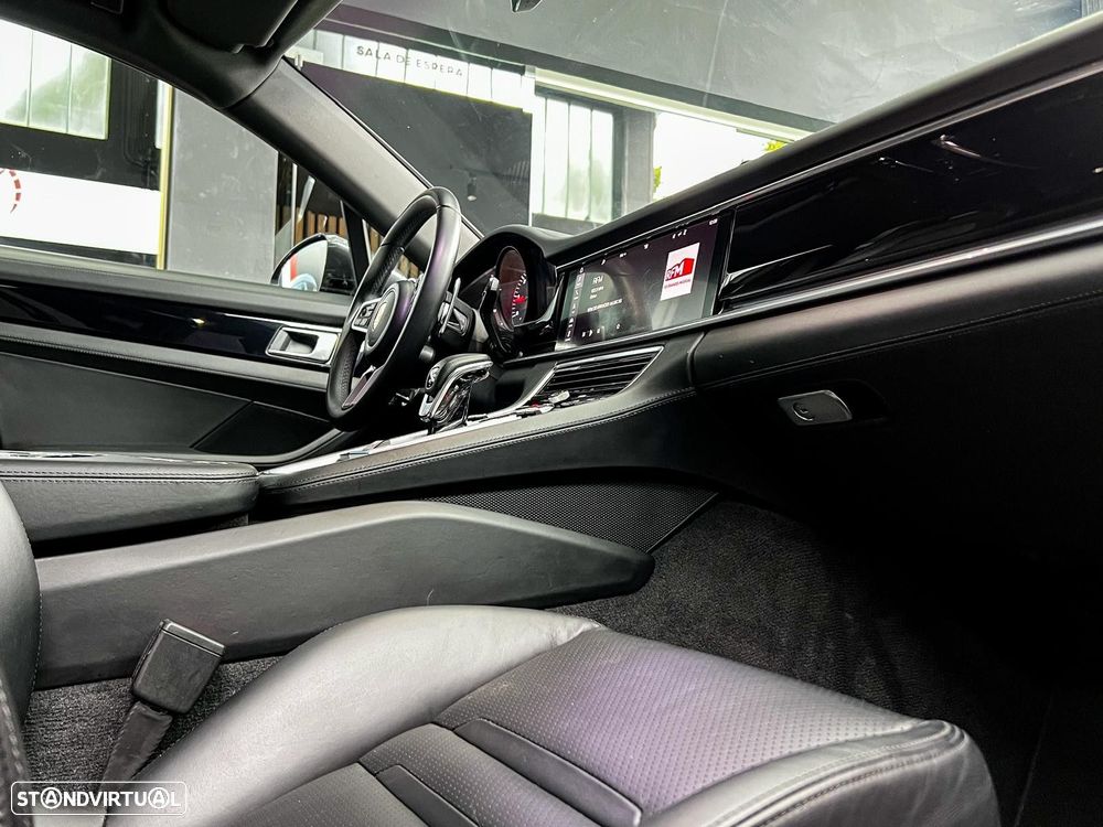 Porsche Panamera 4 S - 18