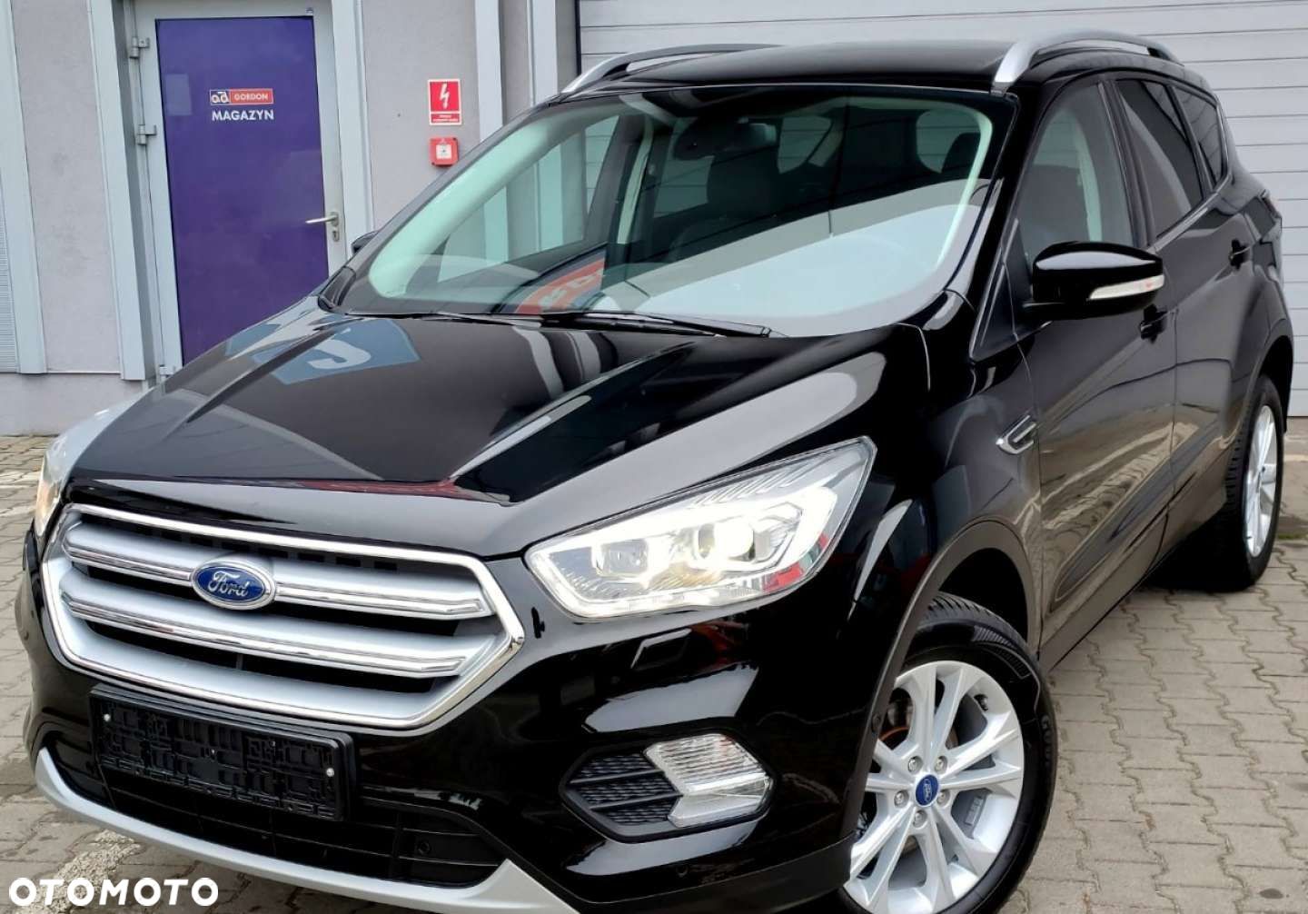 Ford Kuga - 1