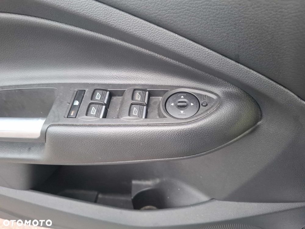 Ford Kuga 1.5 EcoBoost 2x4 Titanium - 11