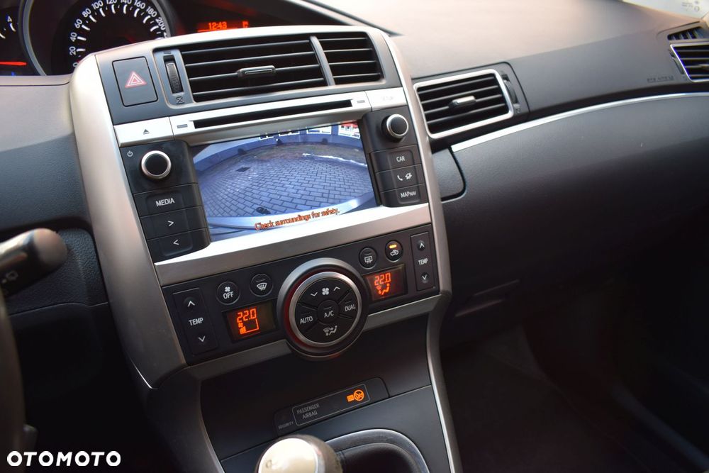 Toyota Verso 2.0 D-4D 5-Sitzer Executive - 7