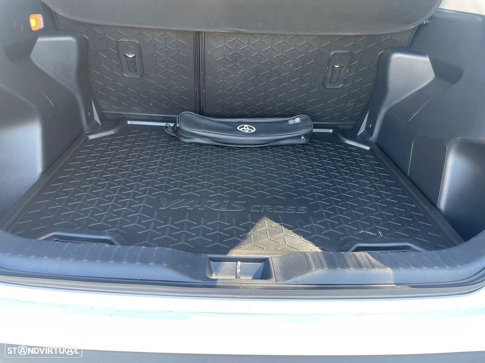 Toyota Yaris Cross 1.5 HDF Comfort Plus - 18