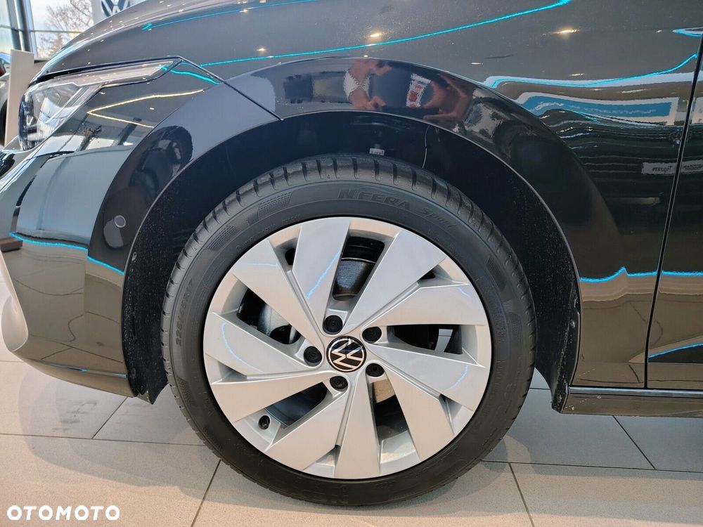 Volkswagen Golf - 10