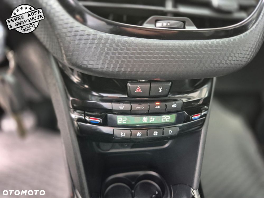 Peugeot 2008 - 32