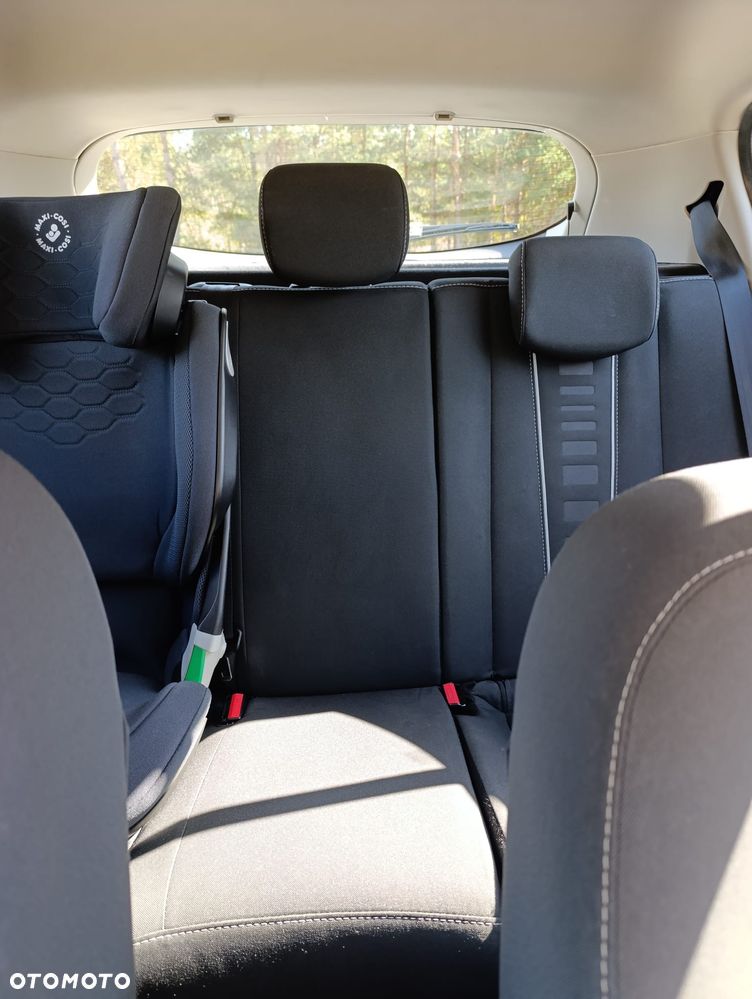 Renault Megane 1.5 dCi Limited EDC - 13