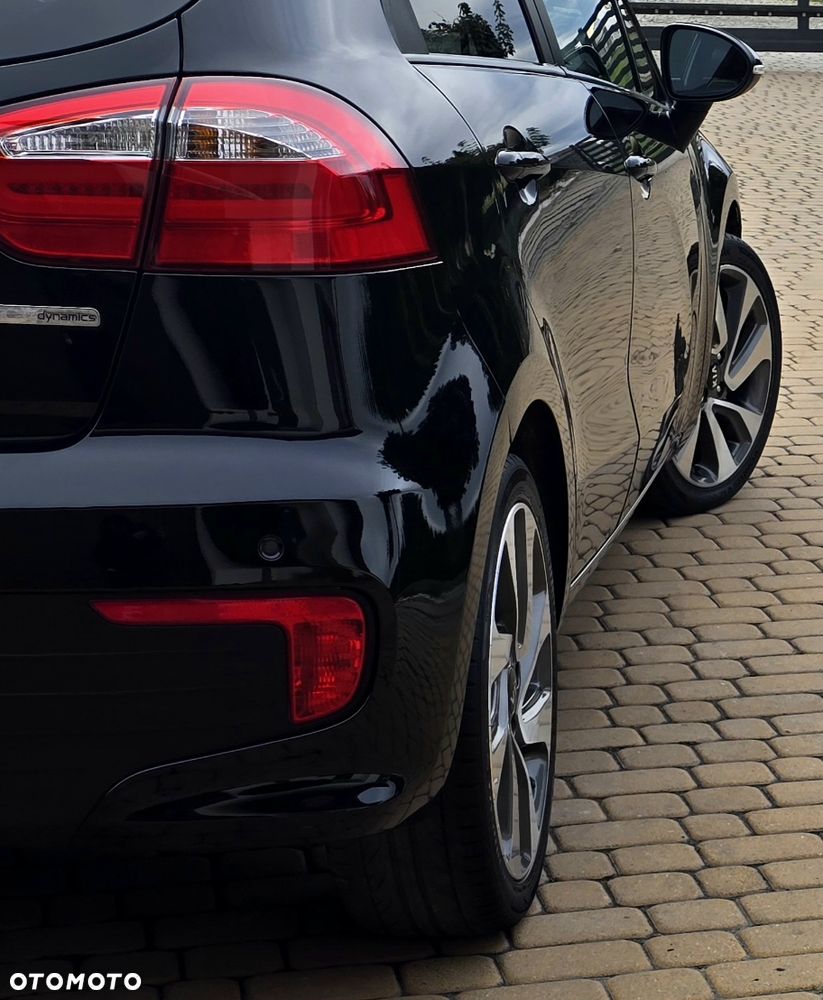Kia Rio - 4