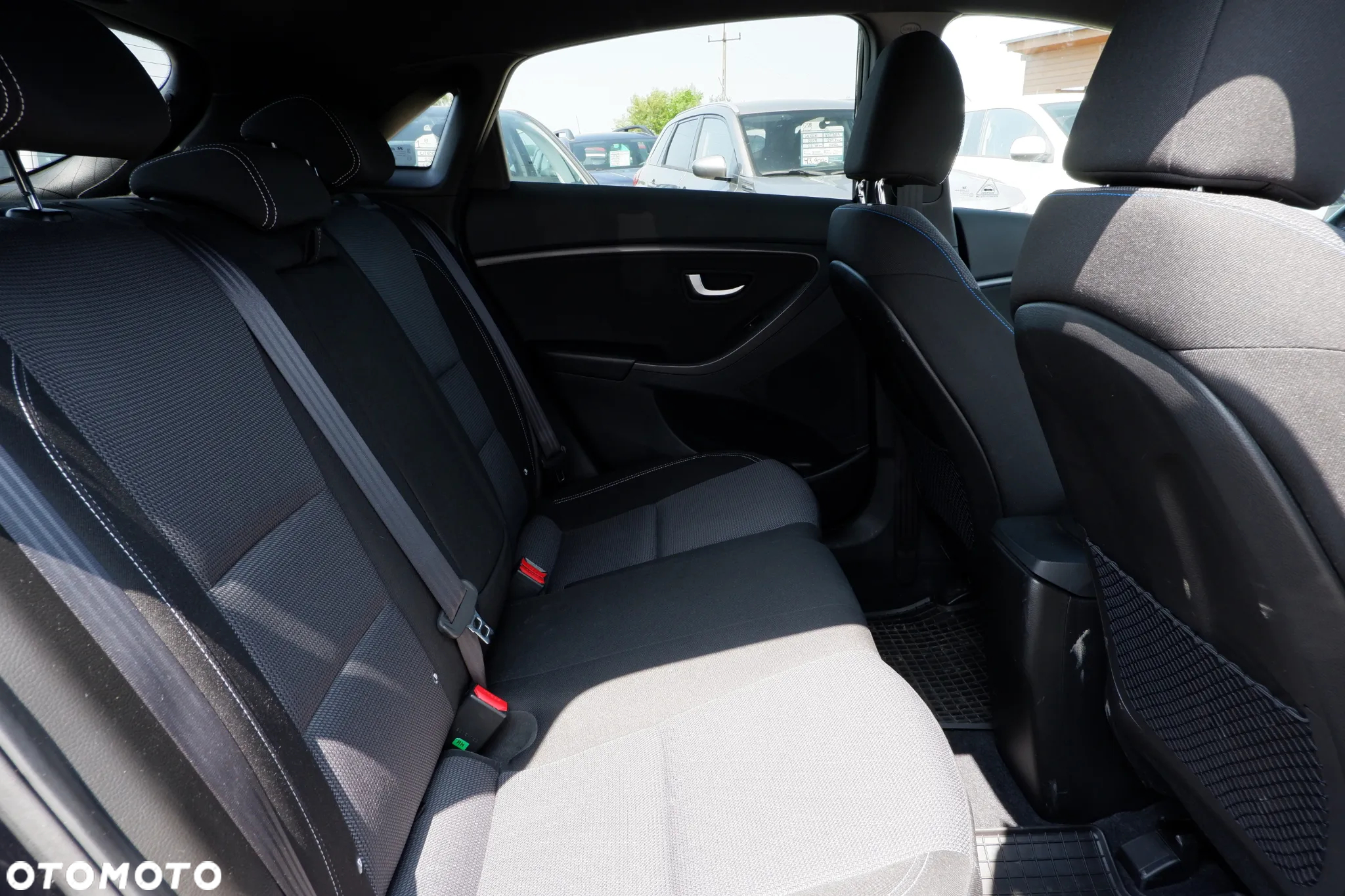 Hyundai i30 1.6 CRDi BlueDrive Go - 13