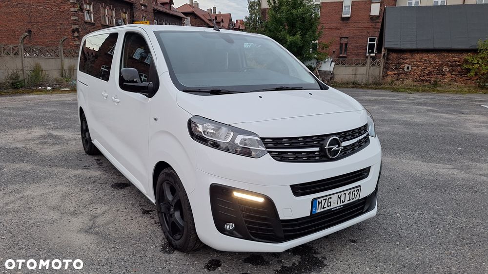 Opel Vivaro - 8