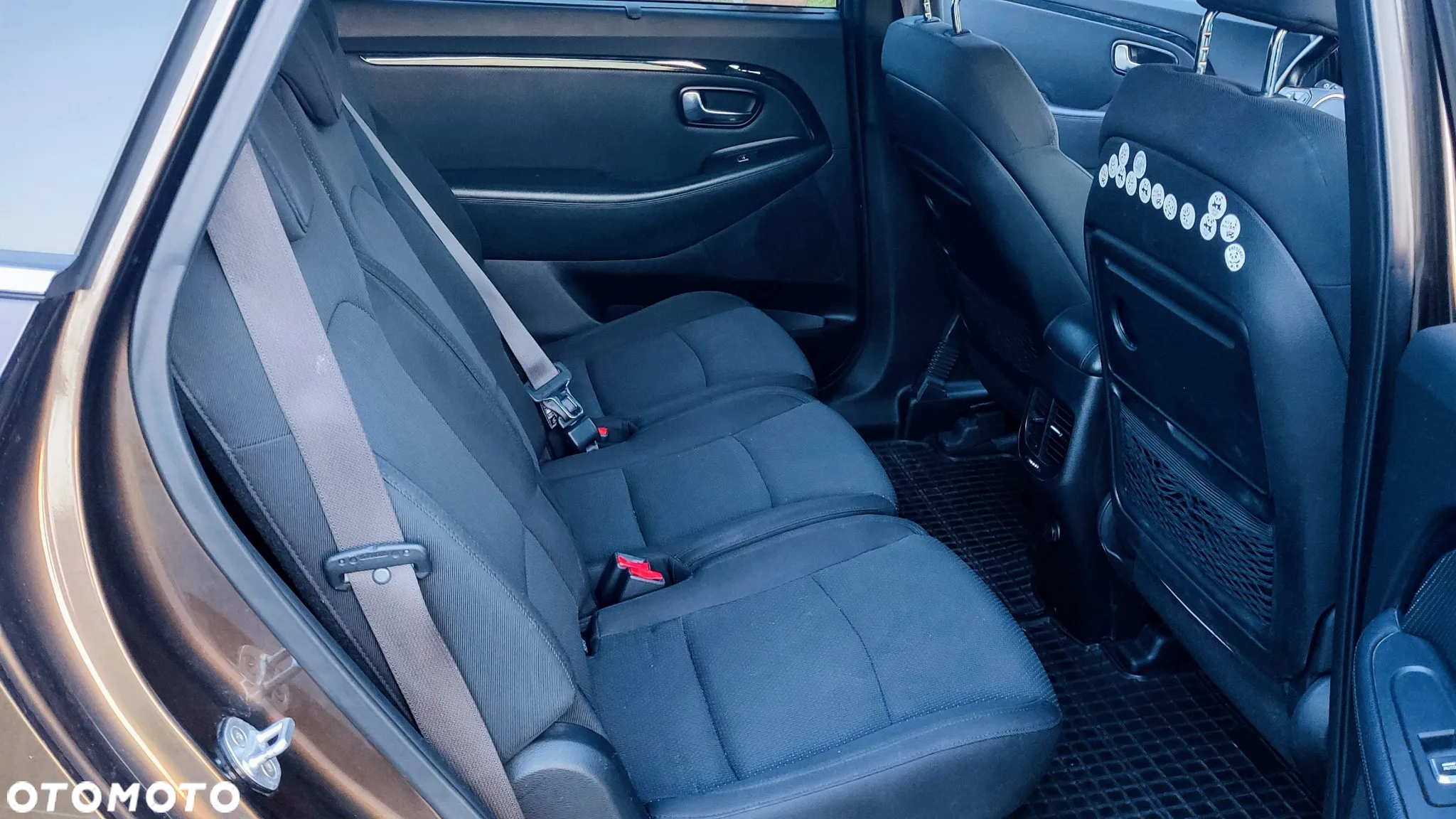 Kia Carens 1.7 CRDi L - 10