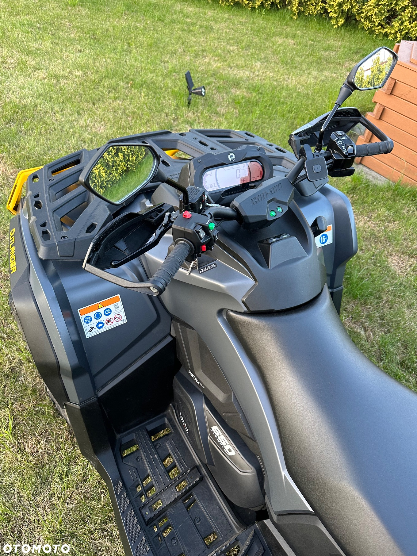 Can-Am Outlander Max
