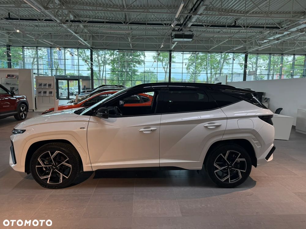 Hyundai Tucson - 2