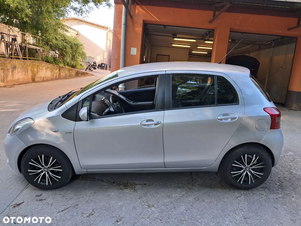 Toyota Yaris 1.4 D-4D Terra A/C - 3
