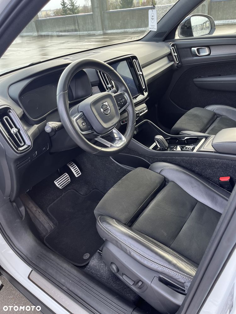 Volvo XC 40 T5 AWD R-Design - 11