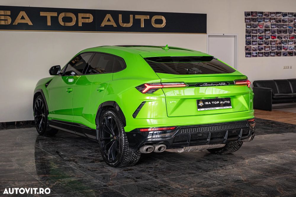 Lamborghini URUS - 40