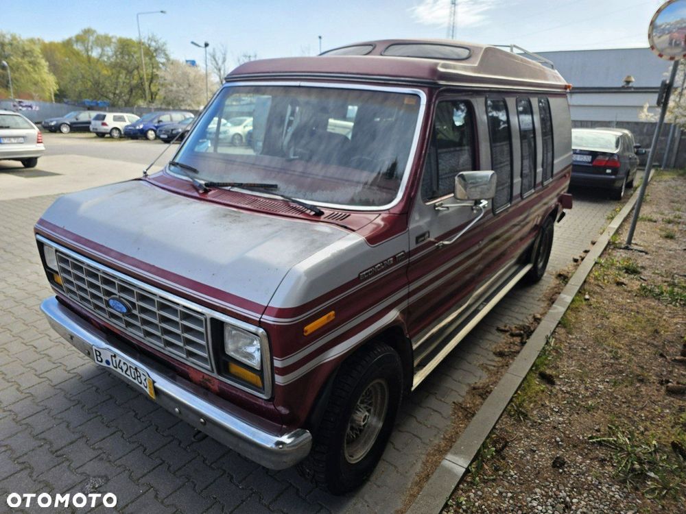 Ford Econoline - 4