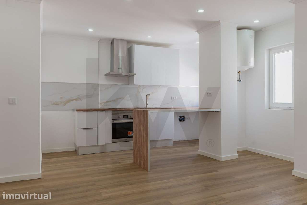 Apartamento T2 no Lavradio || Remodelado a estrear - Grande imagem: 2/25