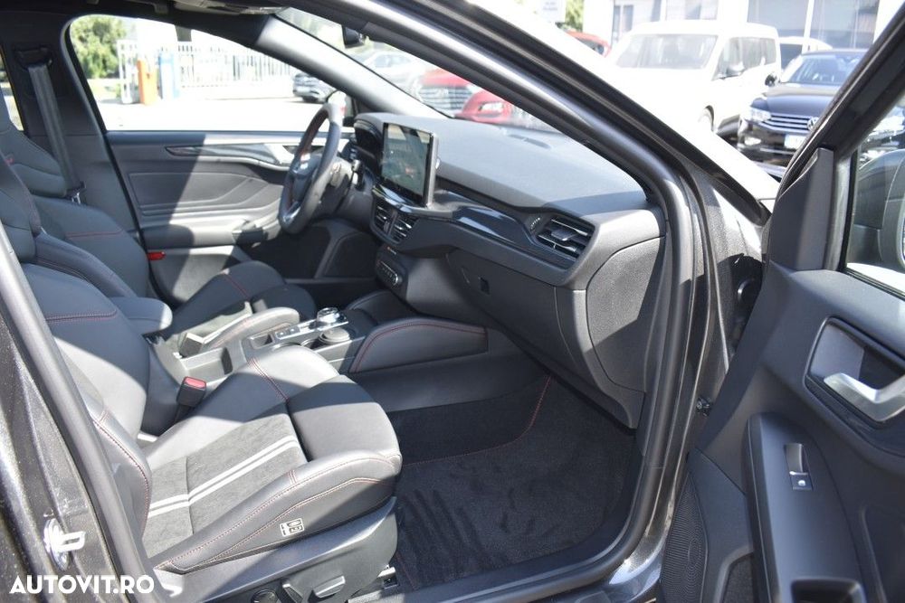 Ford Focus - 21