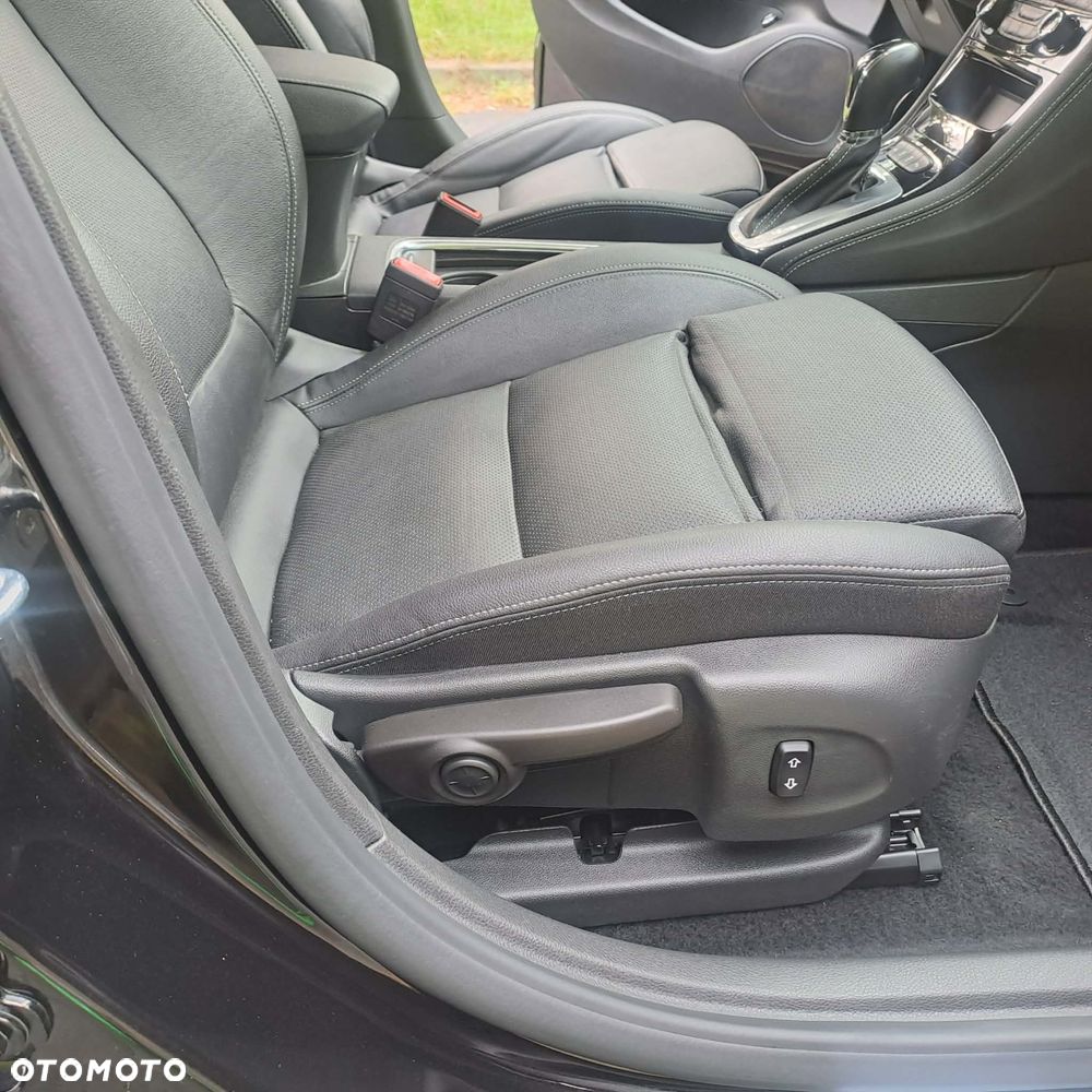Opel Astra 1.4 T GPF Elite S&S - 18