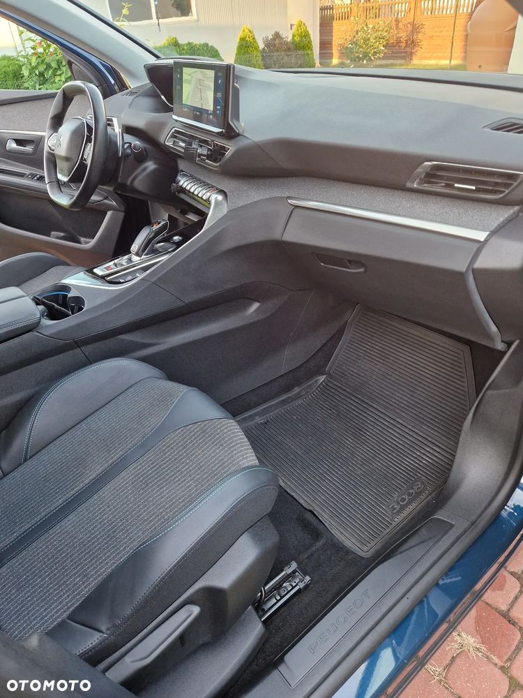 Peugeot 3008 1.2 PureTech Allure S&S EAT8 - 8