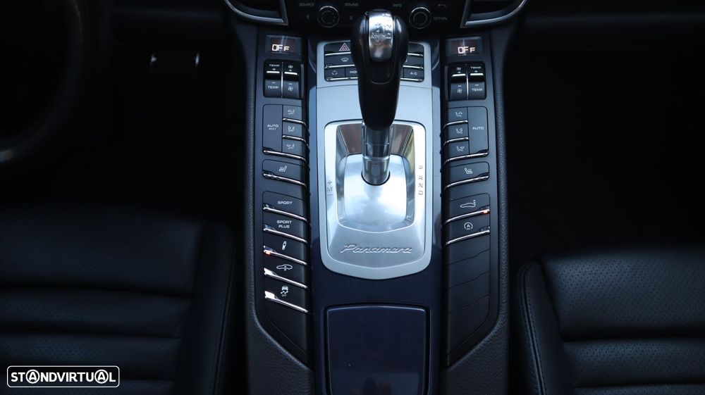Porsche Panamera Platinum Edition - 21