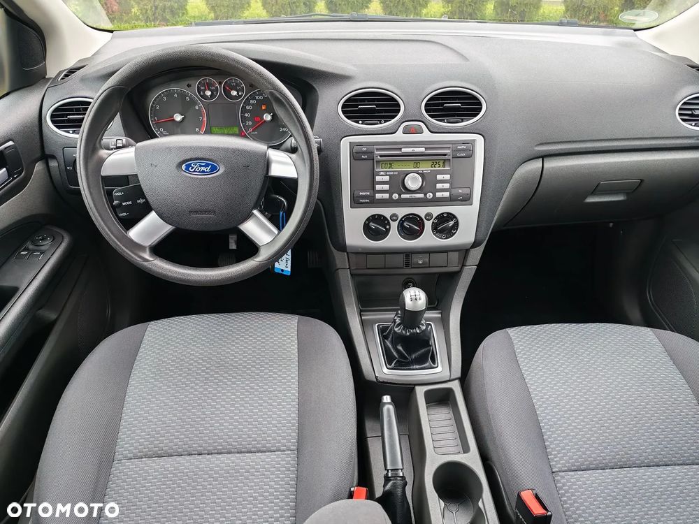 Ford Focus - 8