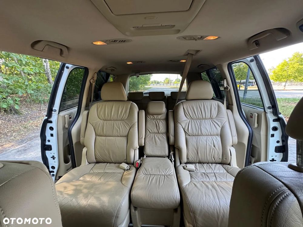 Honda Odyssey 3.5 LX - 12