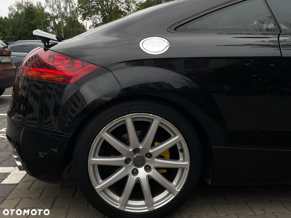 Audi TT Coupé 2.0 TDI Quattro - 32