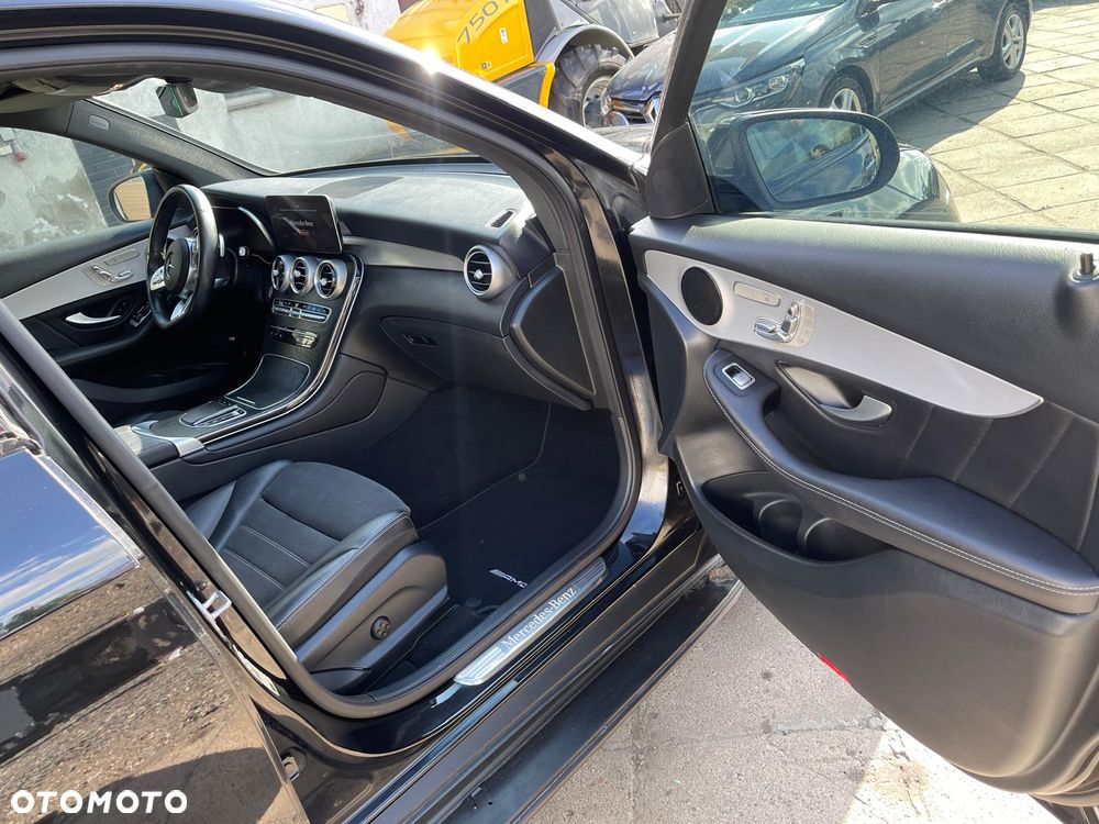 Mercedes-Benz GLC 300 de 4Matic 9G-TRONIC AMG Line - 18