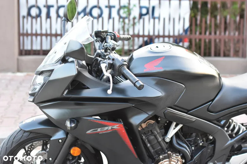 Honda CBR - 27