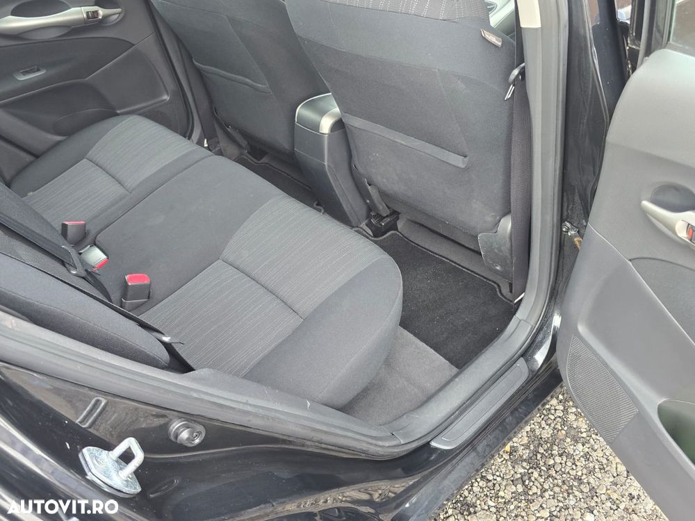 Toyota Auris 1.4 VVT-i Luna - 17
