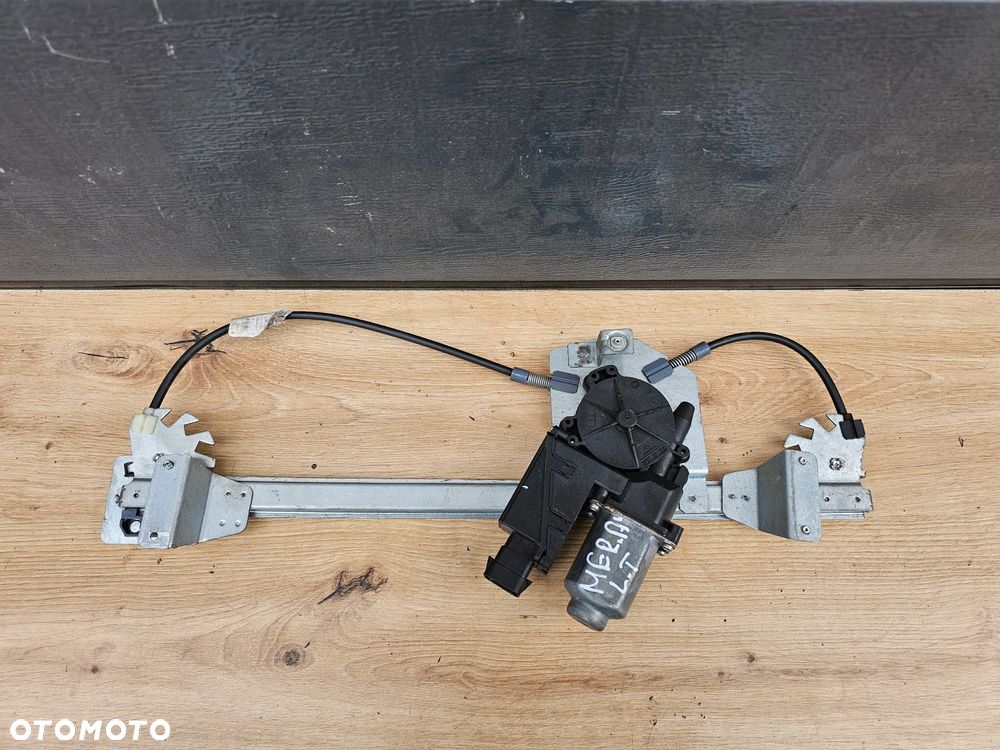 PODNOŚNIK ELEKTRYCZNY SZYBY LEWY TYŁ OPEL MERIVA A EUROPA 93389553 - 2
