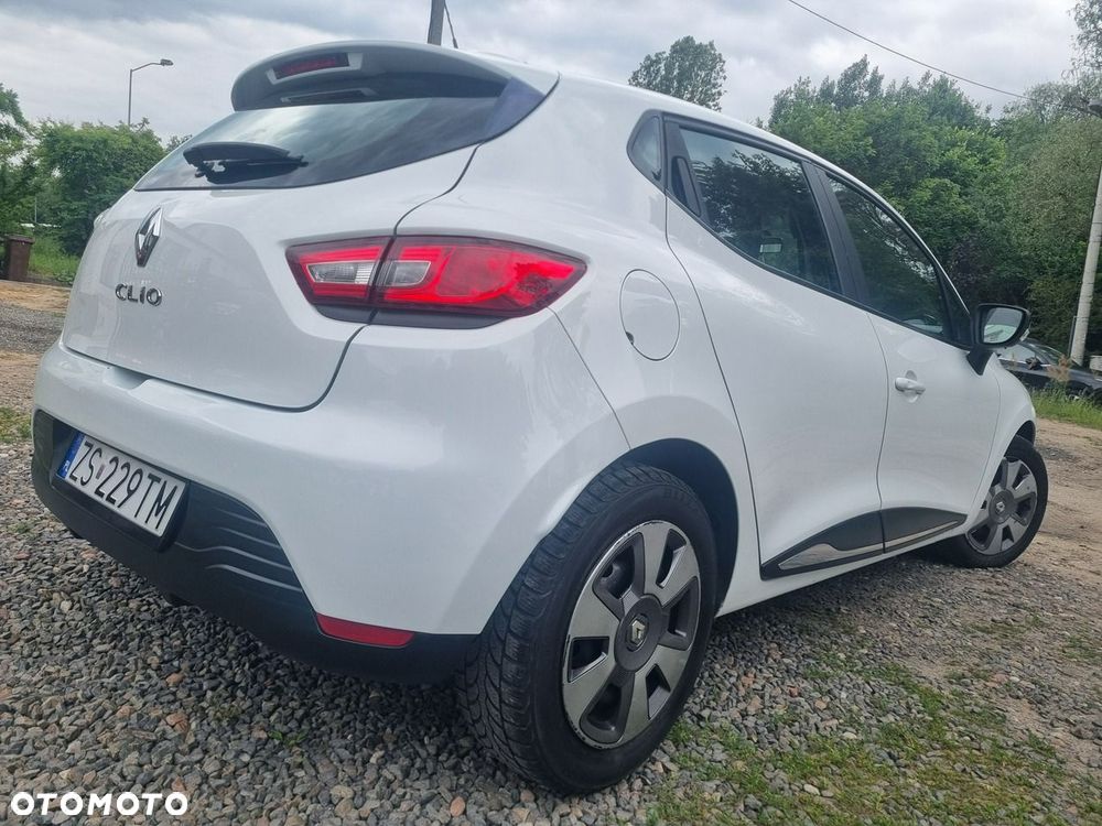 Renault Clio - 10