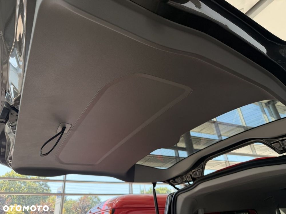 Ford Tourneo Custom - 26