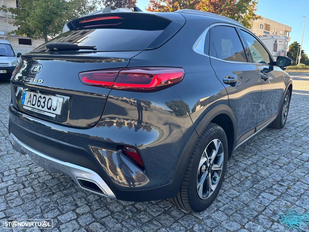 Kia XCeed 1.6 CRDi MHEV Tech - 4