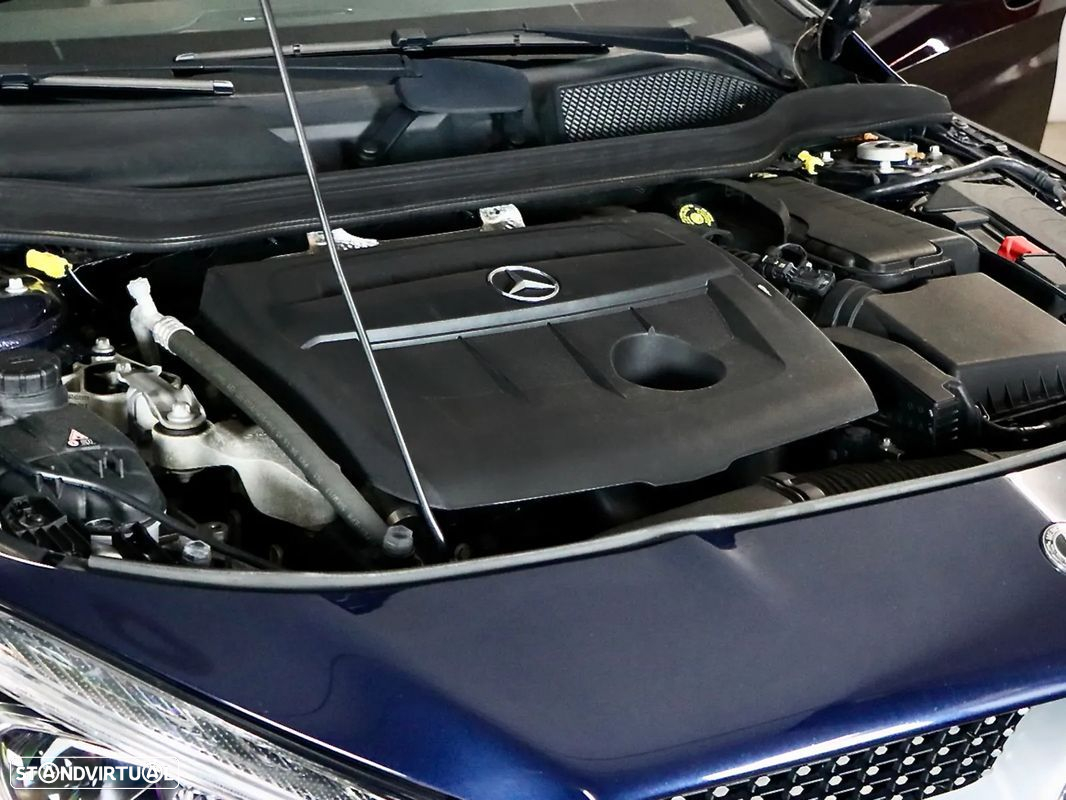 Mercedes-Benz CLA 180 d Shooting Brake AMG Line Aut. - 4