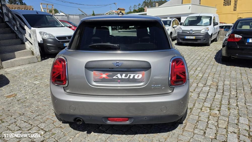 MINI 5 Portas One D - 22