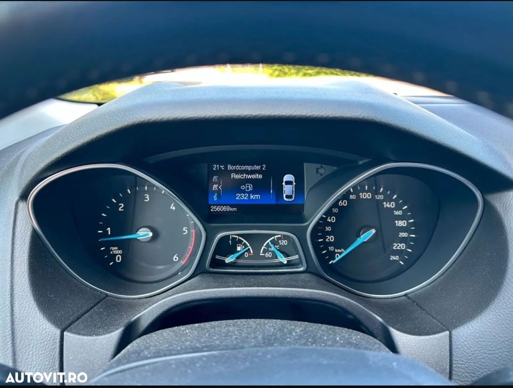 Ford Focus 1.5 TDCi DPF Start-Stopp-System Business - 6