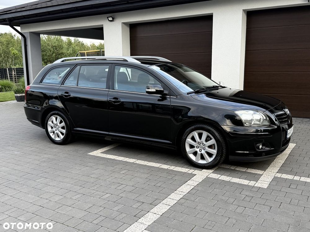 Toyota Avensis 1.8 VVT-i Combi - 10