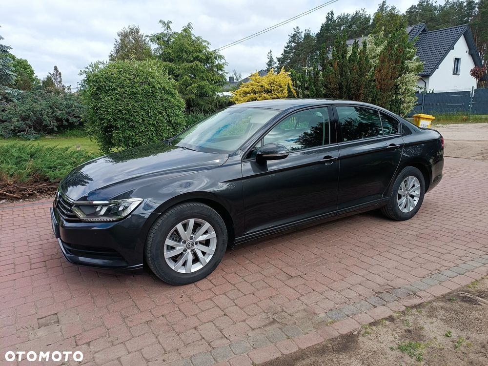 Volkswagen Passat 1.4 TSI BMT Trendline - 16