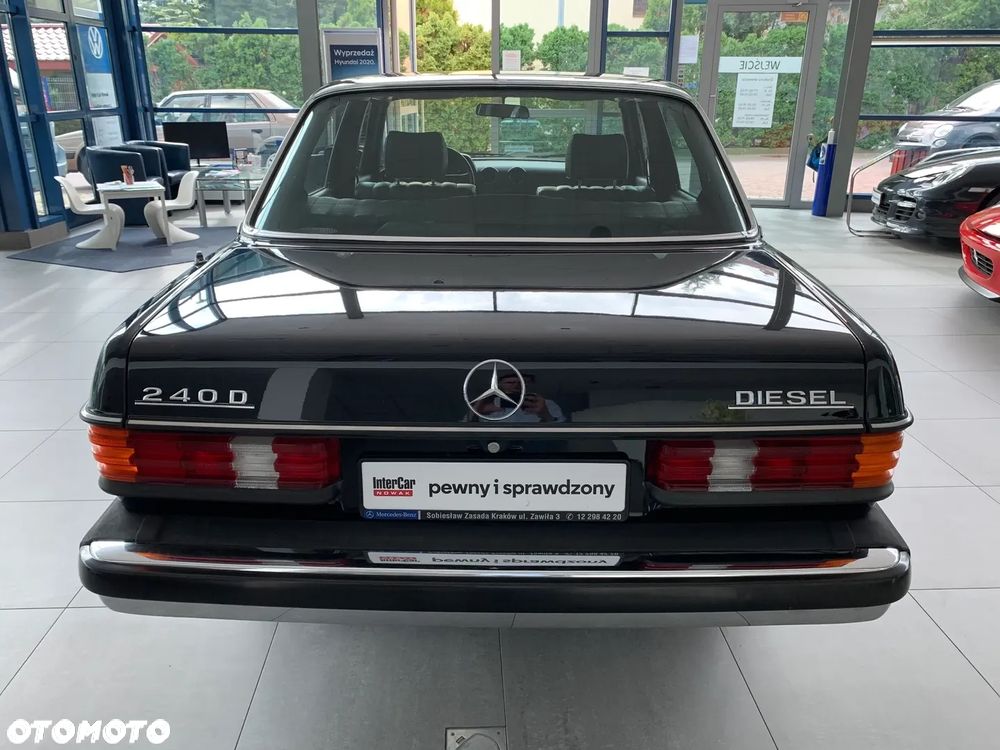 Mercedes-Benz W123 - 4