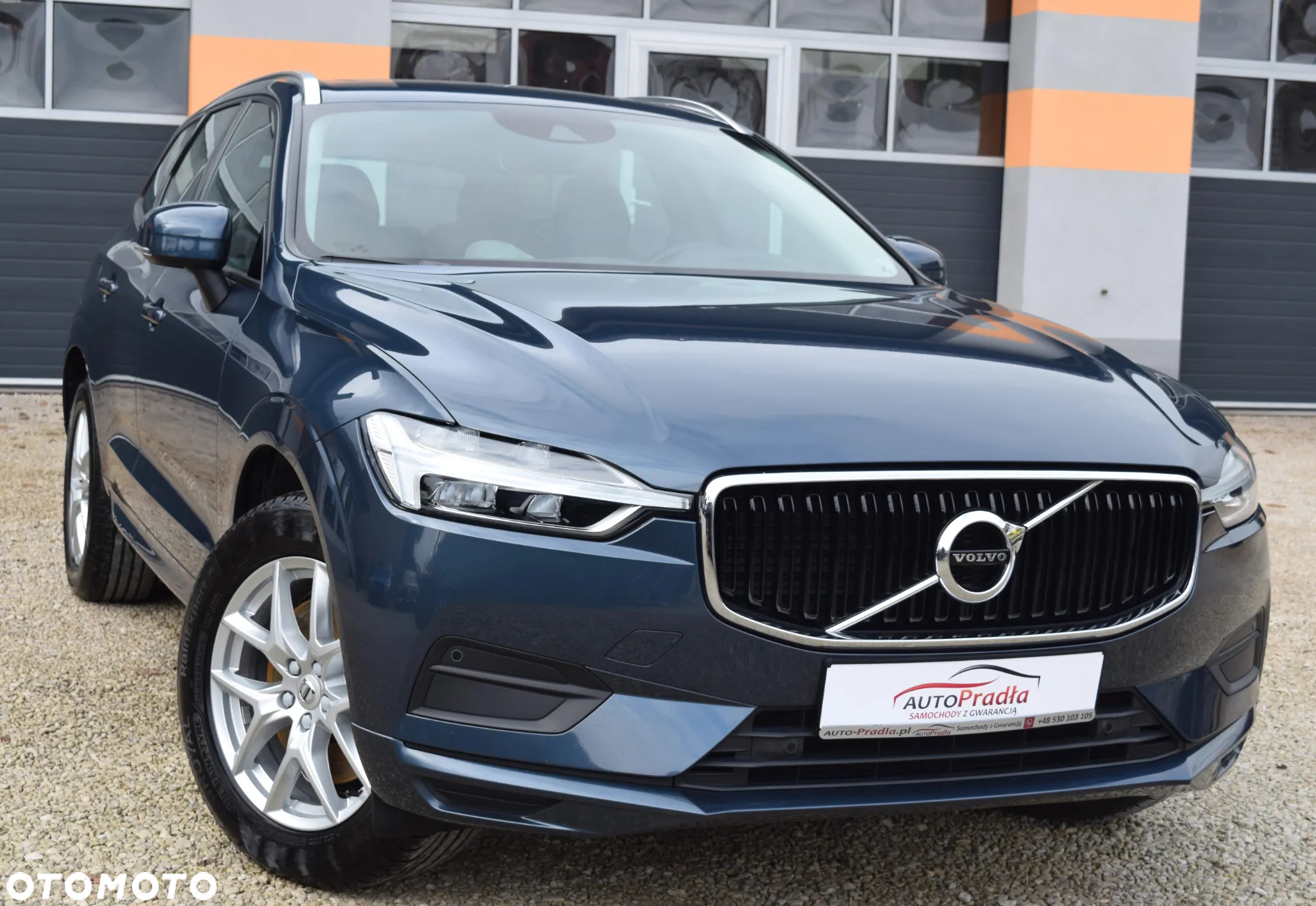 Volvo XC 60 D3 Momentum Pro - 2