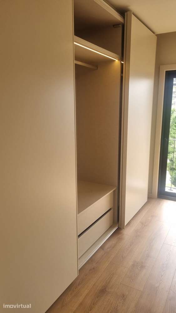 Apartamento, 55 m², Cedofeita, Santo Ildefonso, Sé, Miragaia, São Nicolau e Vitória - Grande imagem: 3/7