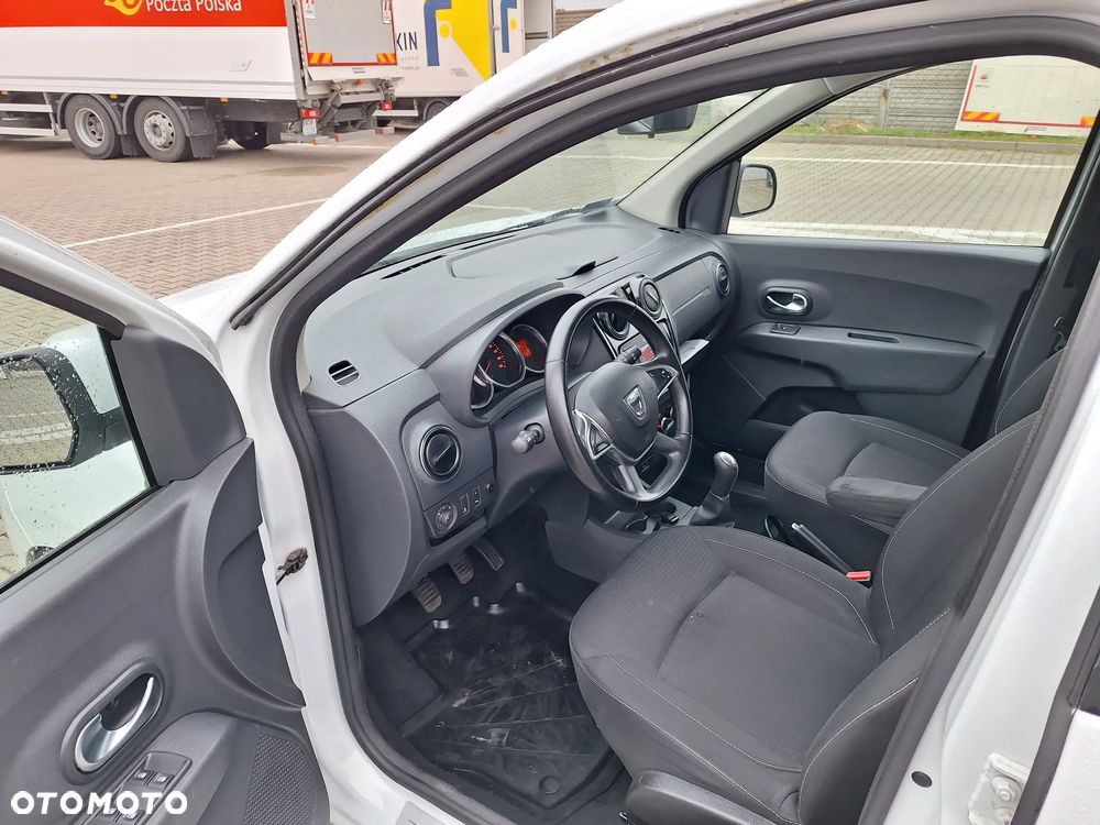 Dacia Lodgy 1.6 SCe Laureate S&S - 6